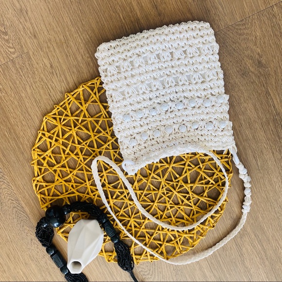 DONATED 10/30 Vintage White Crochet Bag with Flower Beading - Picture 5 of 7